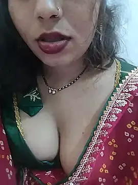 Stripchat Adult Video Chat of KAJALBHABHI_