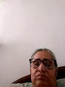 Stripchat Sex Cam of _candi