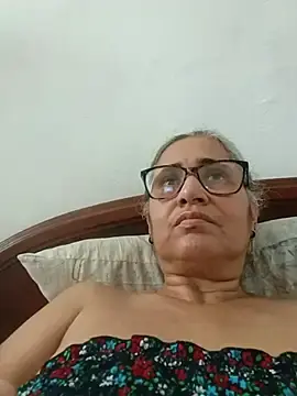 Stripchat Live Porn of _candi