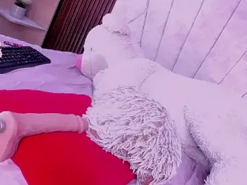 Stripchat Free Porn Cam of nikkita_dragon_