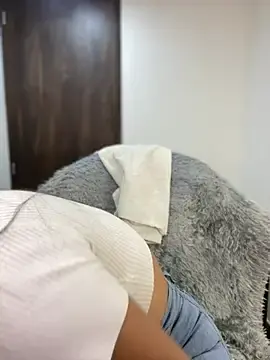 Stripchat Nude Webcam of MiaJones21