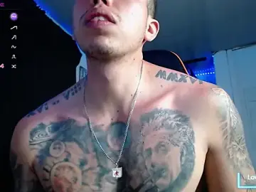 Stripchat Adult Webcam of Adam_Hudsond
