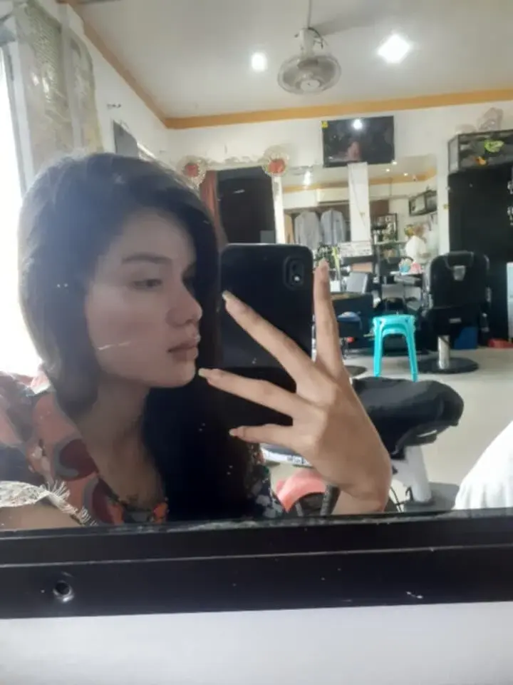 Yoursweethot_jona