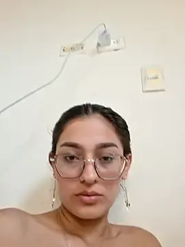 Stripchat Live Sex Cam of Ary-18