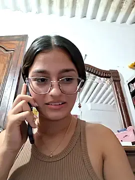 Stripchat Live Sex Cam of Ary-18