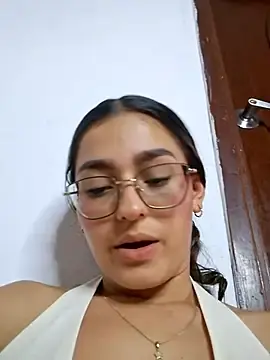 Stripchat Adult Webcam of Ary-18