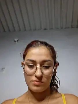 Stripchat Adult Webcam of Ary-18