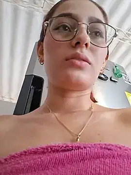 Stripchat Live Sex Cam of Ary-18