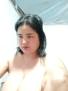 Stripchat Sex Cam of BigAss-69