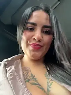 Stripchat Watch Live Sex Cams of MAYE__13