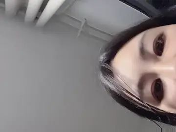 Stripchat Free Porn Cam of Valentina_1V