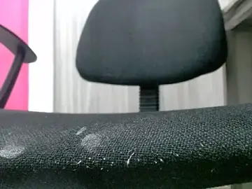 Stripchat Adult Webcam of nicolle_milf1978