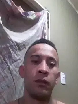 Stripchat Free Live Porn of EstebanAkyLu