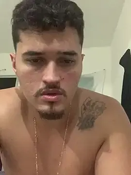 Stripchat Free Live Porn of GatoBrancoHot