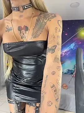 Stripchat Watch Live Sex Cams of Nella_Dolls