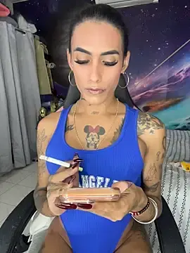 Stripchat Sex Cam of Nella_Dolls