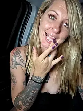 Stripchat Best live sex cam show of SheIsSomething