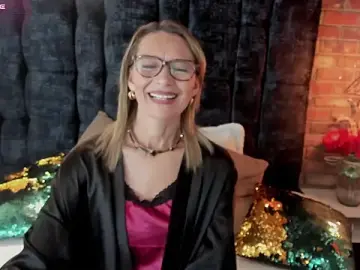 Stripchat Live Porn of Issa_Milf__