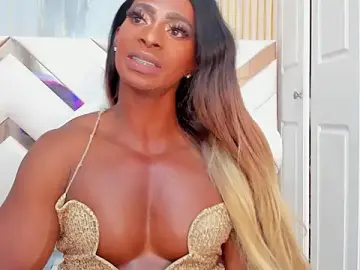 Stripchat Live Porn of BriggitteEbonny