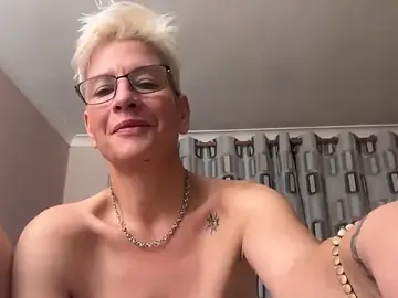 Stripchat Best live sex cam show of JennyHazel1
