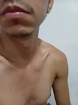 Stripchat Free Live Porn of MagrinhoSaradoo