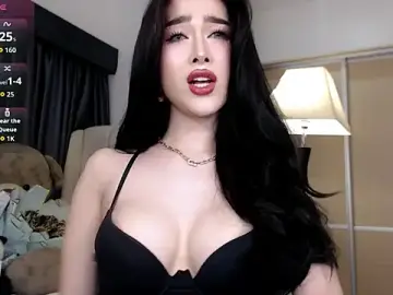 Stripchat Free Porn Cam of KeenMazikeen69