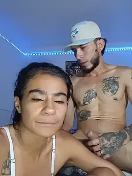 Stripchat Live Sex Cam of Leslly_