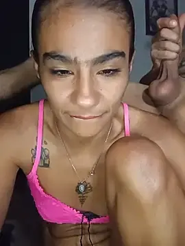 Stripchat Nude Webcam of Leslly_