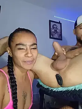 Stripchat Nude Webcam of Leslly_