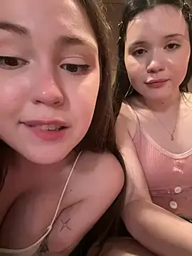 Stripchat Adult Webcam of Peachy_Dream