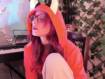 Stripchat Live Sex of RedMeloddy