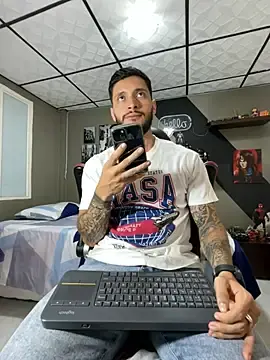 Stripchat Free Live Porn of marcel_crawford96