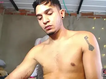 Stripchat Free Live Porn of Angel_latinboy