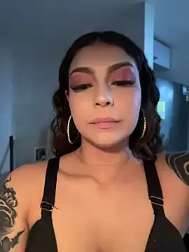 Stripchat Watch Live Sex Cams of CHERRYY_BOMB_