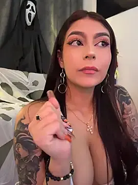 Stripchat Adult Webcams of CHERRYY_BOMB_