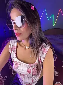 Stripchat Live Sex Cam of Ivy_the_goddess