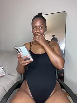 Stripchat Free Porn Cam of Kinkyy_