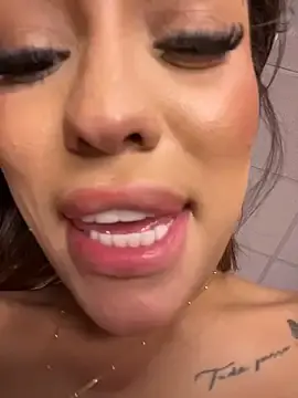 Stripchat Watch Live Sex Cams of MystiqueXXX