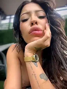 Stripchat Watch Live Sex Cams of MystiqueXXX