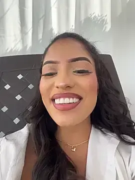 Stripchat Adult Webcam of MystiqueXXX