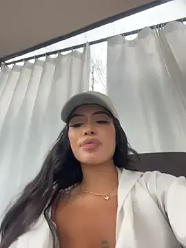 Stripchat Sex Cam of MystiqueXXX