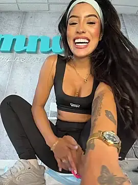 Stripchat Best live sex cam show of MystiqueXXX