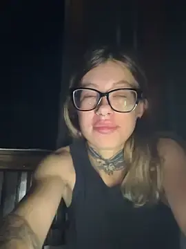 Stripchat Live Sex Cam of Nancyhot777