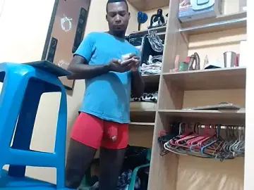 Stripchat Adult Webcam of kurtbigcock
