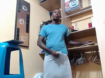 Stripchat Adult Webcam of kurtbigcock