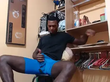 Stripchat Adult Webcam of kurtbigcock