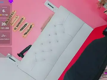 Stripchat Free Porn Cam of valentina_princess_