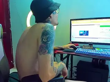 Stripchat Live Porn of Boy_tatto77