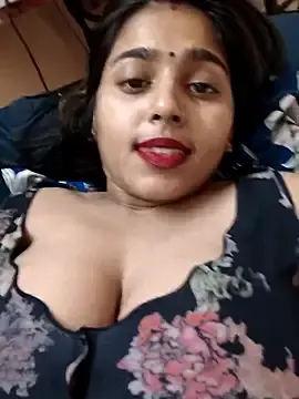 Stripchat Free Porn Cam of Cute-Simmi69