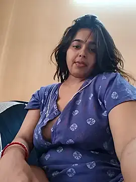 Stripchat Sex Cam of Cute-Simmi69
